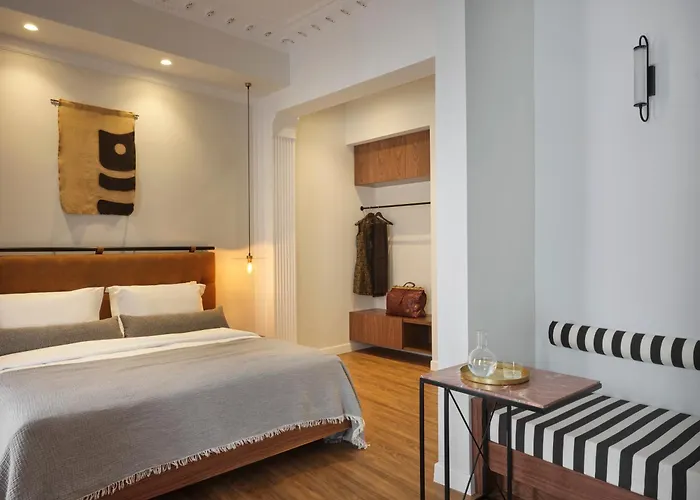 Romantic hotel: Astikon House